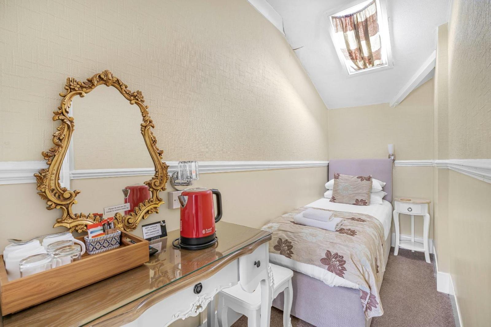 Summerlands Guest House Torquay Esterno foto
