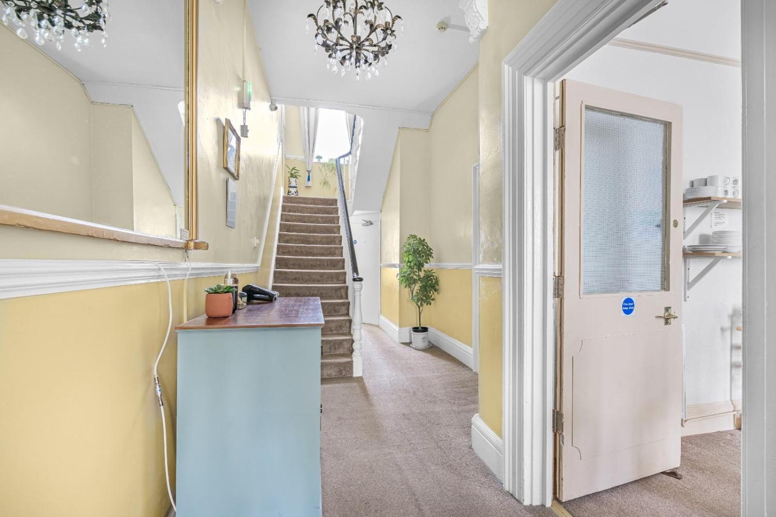 Summerlands Guest House Torquay Esterno foto
